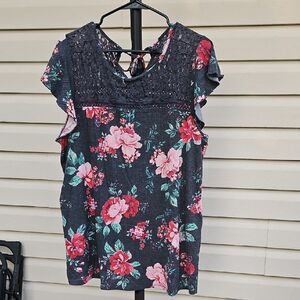 Torrid Lace Floral Top – Size 3 (Plus Size 3X)